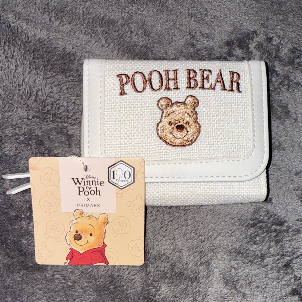 Winnie the Pooh White Embroidered Wallet